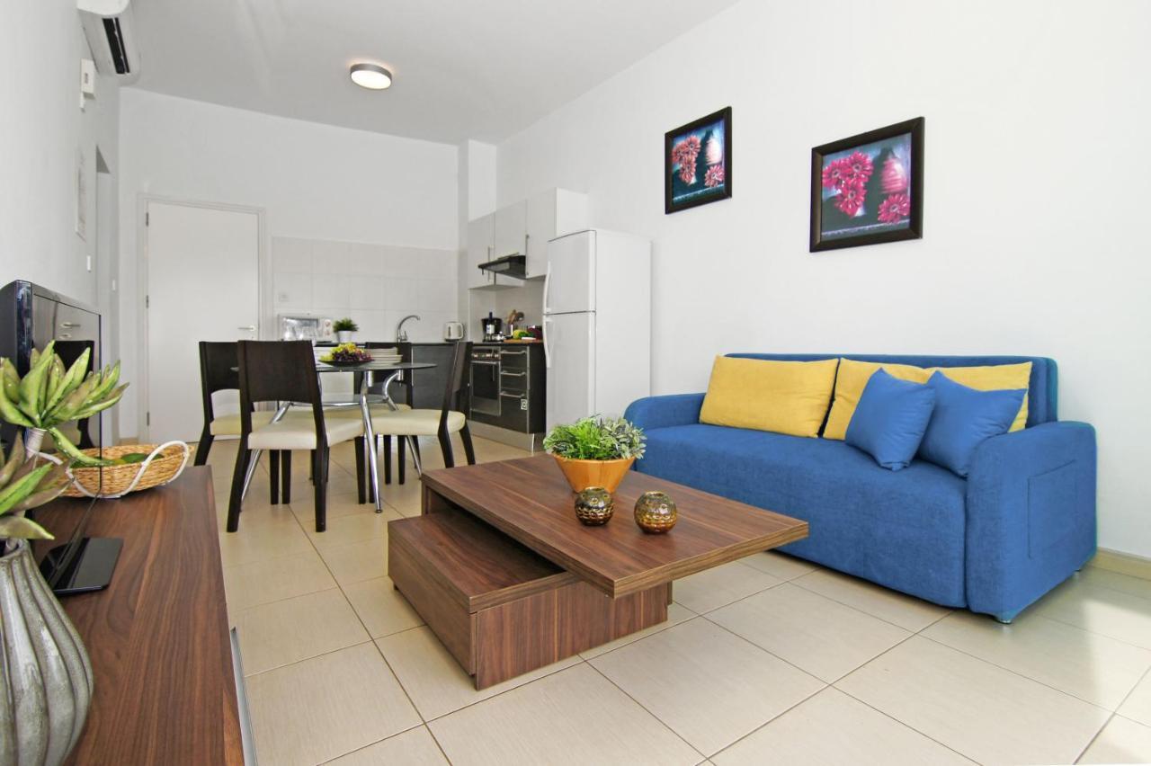 Diana - Coralli Beachfront Apartment Protaras Exterior foto