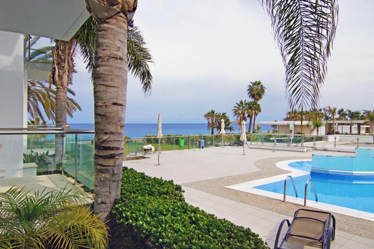 Diana - Coralli Beachfront Apartment Protaras Exterior foto