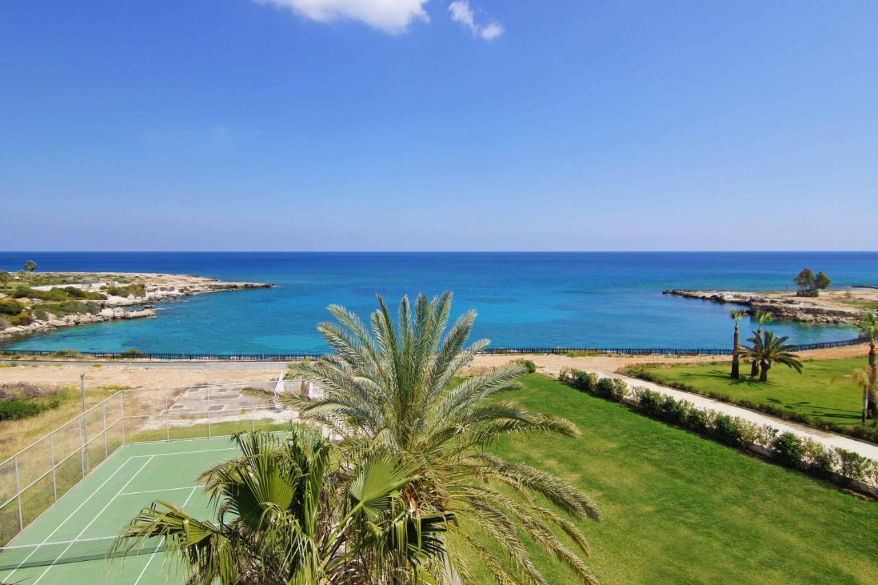 Diana - Coralli Beachfront Apartment Protaras Exterior foto